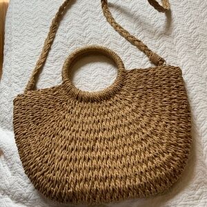 Beautiful Straw Bag With Handles P LUS Cross body or Shouler Strap